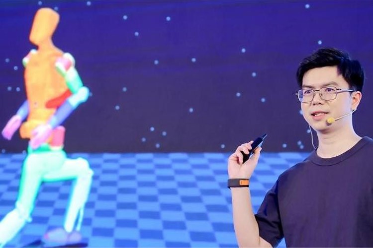 天才少年稚晖君公海jcjc710机器人走路进场！AI模型做大脑，目标售价20万以内